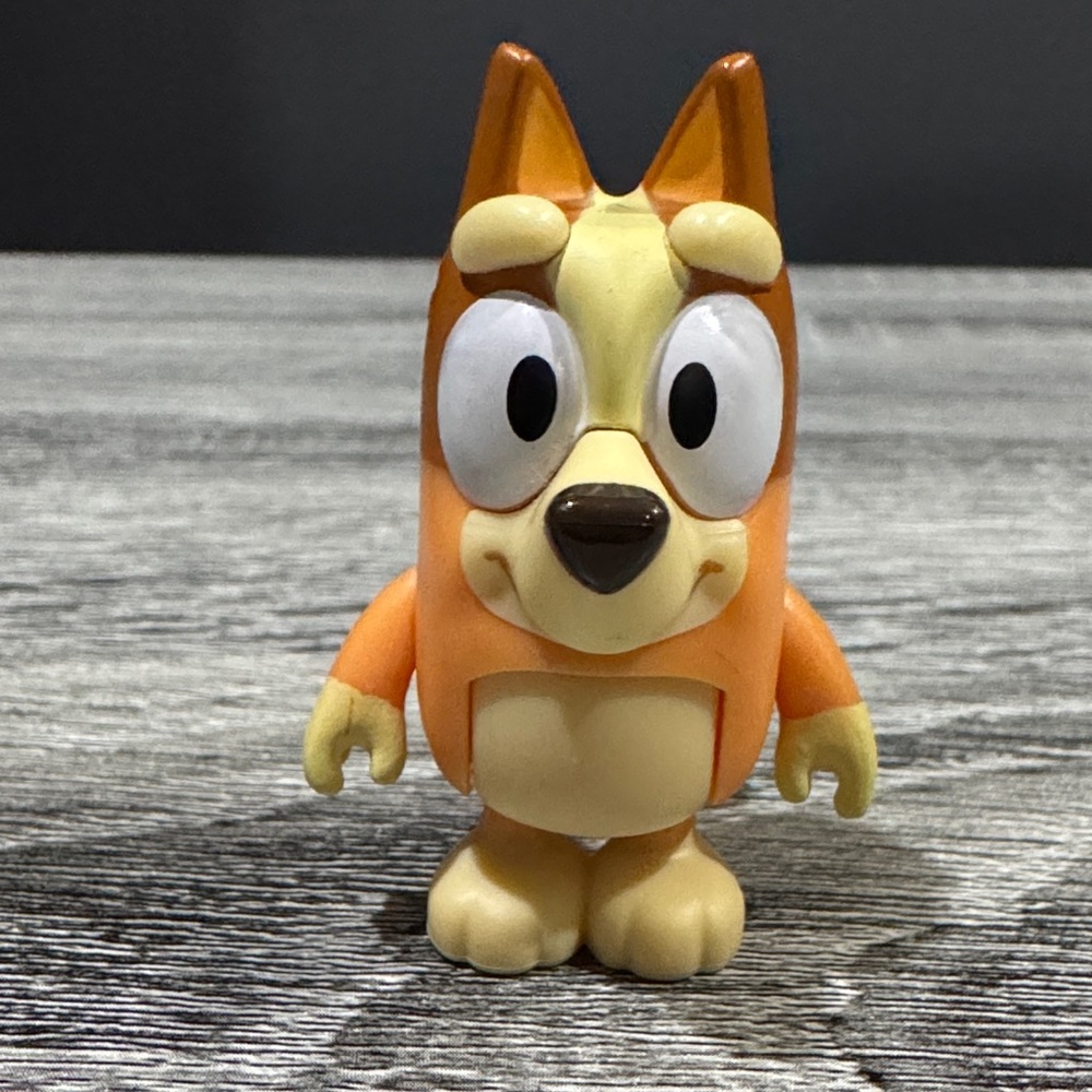 Bluey: Bingo Posable Figure - Collectible Toy Figure